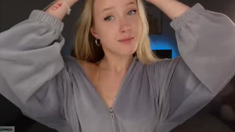 Snapshot of adele_armas chatting on 03/15/26, 08:48 Adele online show from 03/15/26, 08:48