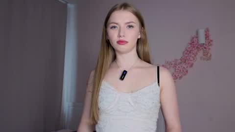 Snapshot of adele_laurie_ chatting on 06/26/26, 04:55 Adeline online show from 06/26/26, 04:55
