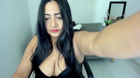 Carolina online show from 12/23/25, 10:13