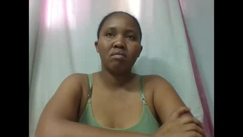 adelealy online show from 11/19/25, 04:45