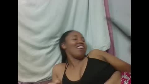 adelealy online show from 12/15/25, 05:06