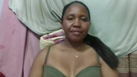 Snapshot of adelealy chatting on 04/25/26, 02:58 adelealy online show from 04/25/26, 02:58