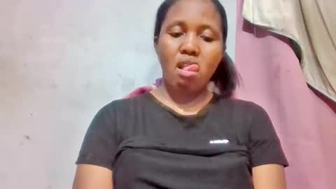 Snapshot of adelealy chatting on 05/11/26, 04:15 adelealy online show from 05/11/26, 04:15