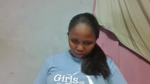 Snapshot of adelealy chatting on 05/14/26, 02:29 adelealy online show from 05/14/26, 02:29