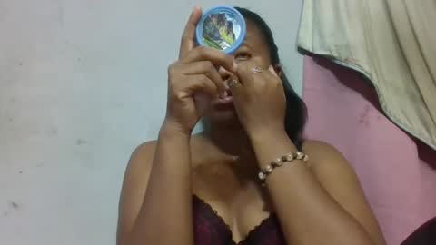 Snapshot of adelealy chatting on 05/17/26, 02:31 adelealy online show from 05/17/26, 02:31