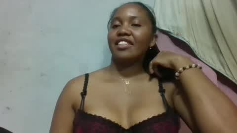 Snapshot of adelealy chatting on 05/17/26, 02:35 adelealy online show from 05/17/26, 02:35