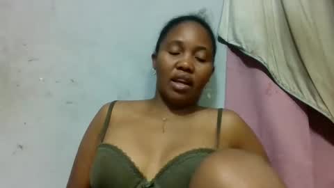 Snapshot of adelealy chatting on 06/03/26, 02:47 adelealy online show from 06/03/26, 02:47