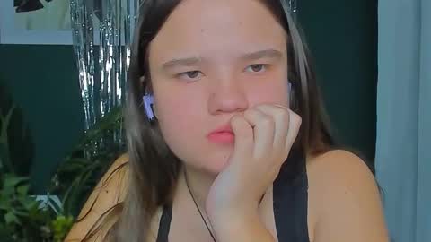 adelecruzz online show from 03/17/26, 01:14