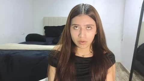 adellein foxx online show from 10/21/25, 02:56