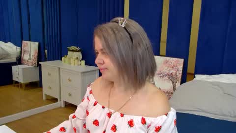 AdeleRavelle online show from 08/05/26, 05:10