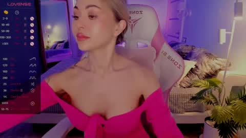 Adele online show from 04/24/26, 02:14