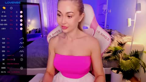 Snapshot of adeleroberts chatting on 06/04/26, 02:06 Adele online show from 06/04/26, 02:06