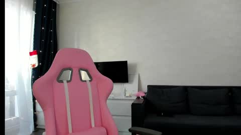 Adele online show from 12/24/24, 04:11