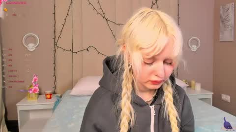 adelesilvy online show from 04/11/26, 07:45