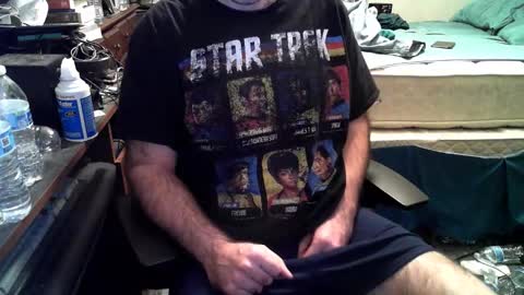 adelhi20 online show from 11/16/25, 05:40