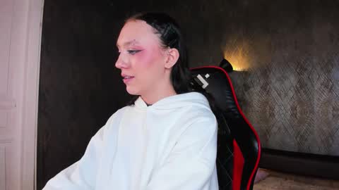 miss Ada online show from 10/03/25, 02:03