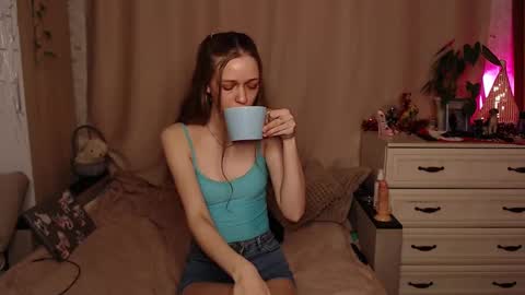 Lina online show from 03/06/25, 02:08