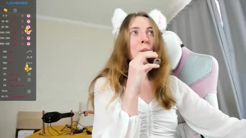 Adelina online show from 10/31/25, 08:48