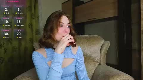 Snapshot of adelina_cowell chatting on 07/19/26, 01:59 Adelina online show from 07/19/26, 01:59