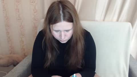 Snapshot of adelinalawson chatting on 12/19/24, 10:02 adelinalawson online show from 12/19/24, 10:02