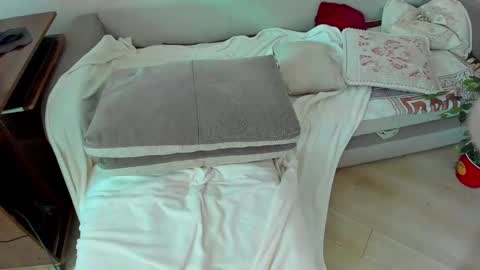 Amy online show from 02/12/25, 09:10