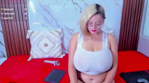 Adely online show from 03/09/26, 12:09