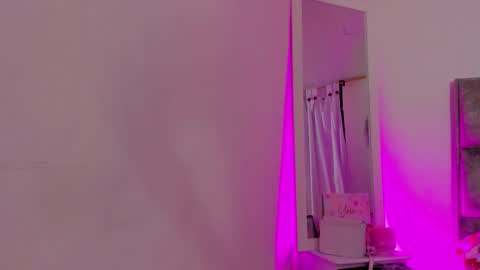   online show from 11/19/25, 01:05