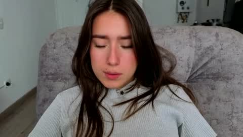 Snapshot of adhara_kitten chatting on 04/27/26, 02:26 Adhara online show from 04/27/26, 02:26
