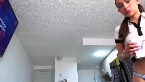 Snapshot of adhara_kitten chatting on 06/23/26, 02:15 Adhara online show from 06/23/26, 02:15