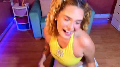 Adhara online show from 04/16/26, 12:55