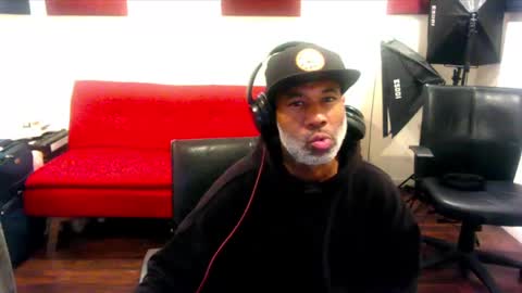 Snapshot of adick_ting chatting on 12/18/24, 06:10 adick_ting online show from 12/18/24, 06:10