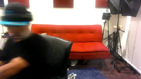 Snapshot of adick_ting chatting on 11/05/25, 11:54 adick_ting online show from 11/05/25, 11:54