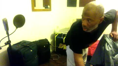 Snapshot of adick_ting chatting on 11/10/25, 03:38 adick_ting online show from 11/10/25, 03:38