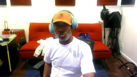 Snapshot of adick_ting chatting on 06/09/26, 02:23 adick_ting online show from 06/09/26, 02:23