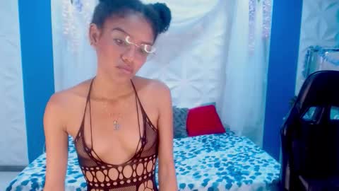 adisson_petite1 online show from 10/08/25, 01:09