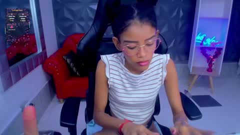 adisson_petite1 online show from 01/09/26, 07:37