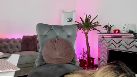 Adona online show from 01/17/25, 06:04