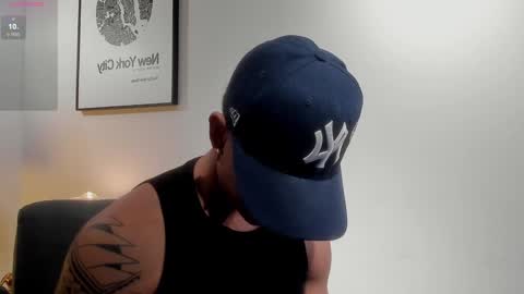 Snapshot of adonis_dlh chatting on 01/19/25, 03:29 Adonis online show from 01/19/25, 03:29