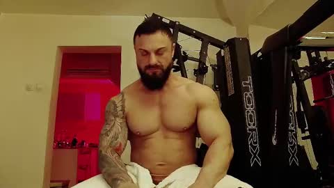 Adonis online show from 02/10/25, 07:49