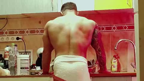 Adonis online show from 02/18/25, 09:32