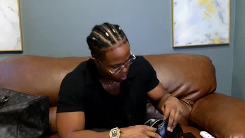 Adonis Knight  online show from 01/30/25, 12:06