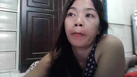 Snapshot of adorable_anna chatting on 12/17/24, 11:39 annelovesu online show from 12/17/24, 11:39