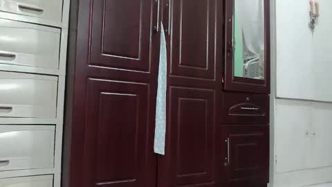 annelovesu online show from 04/19/26, 01:10