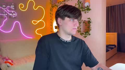 adrean_sofi online show from 09/28/25, 03:23