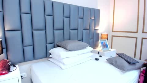 ANDREA PEREZ online show from 01/31/25, 05:42