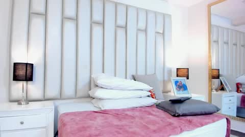 ANDREA PEREZ online show from 02/10/25, 05:52