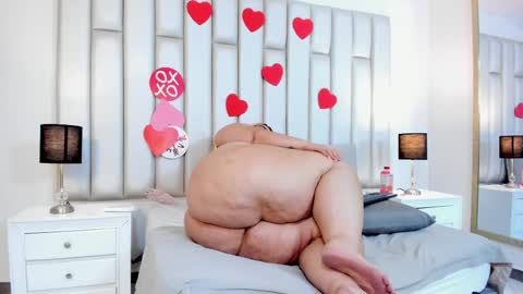 ANDREA PEREZ online show from 02/13/25, 05:54