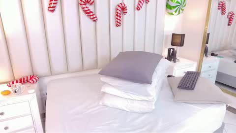 ANDREA PEREZ online show from 12/19/25, 11:34