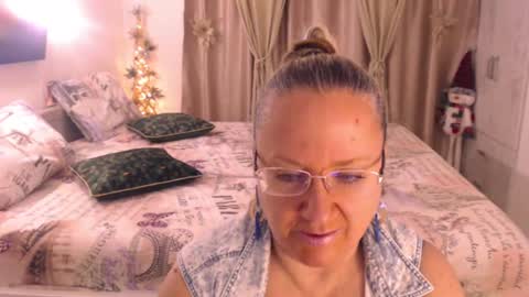 Snapshot of adrena_ chatting on 12/29/24, 02:52 Cryna online show from 12/29/24, 02:52
