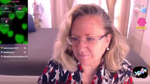 Snapshot of adrena_ chatting on 01/20/25, 01:32 Cryna online show from 01/20/25, 01:32